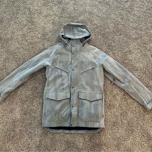 Burton men’s like new Large snowboard jacket